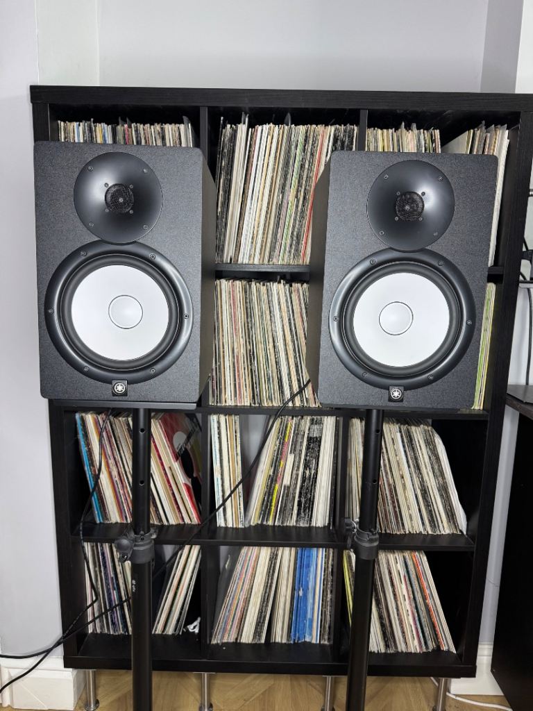 Yamaha HS 8 & Stands - Collection only 