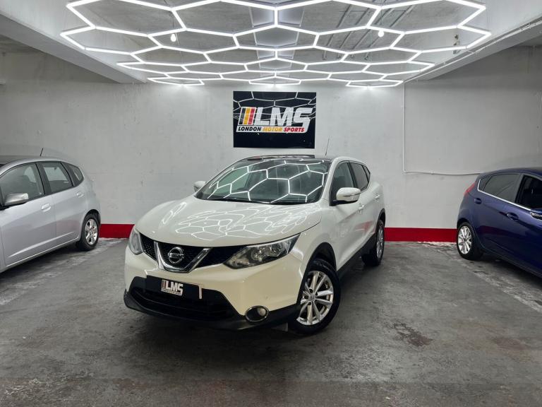 2014 Nissan Qashqai 1.2 DiG-T Acenta Premium 5dr HATCHBACK Petrol Manual