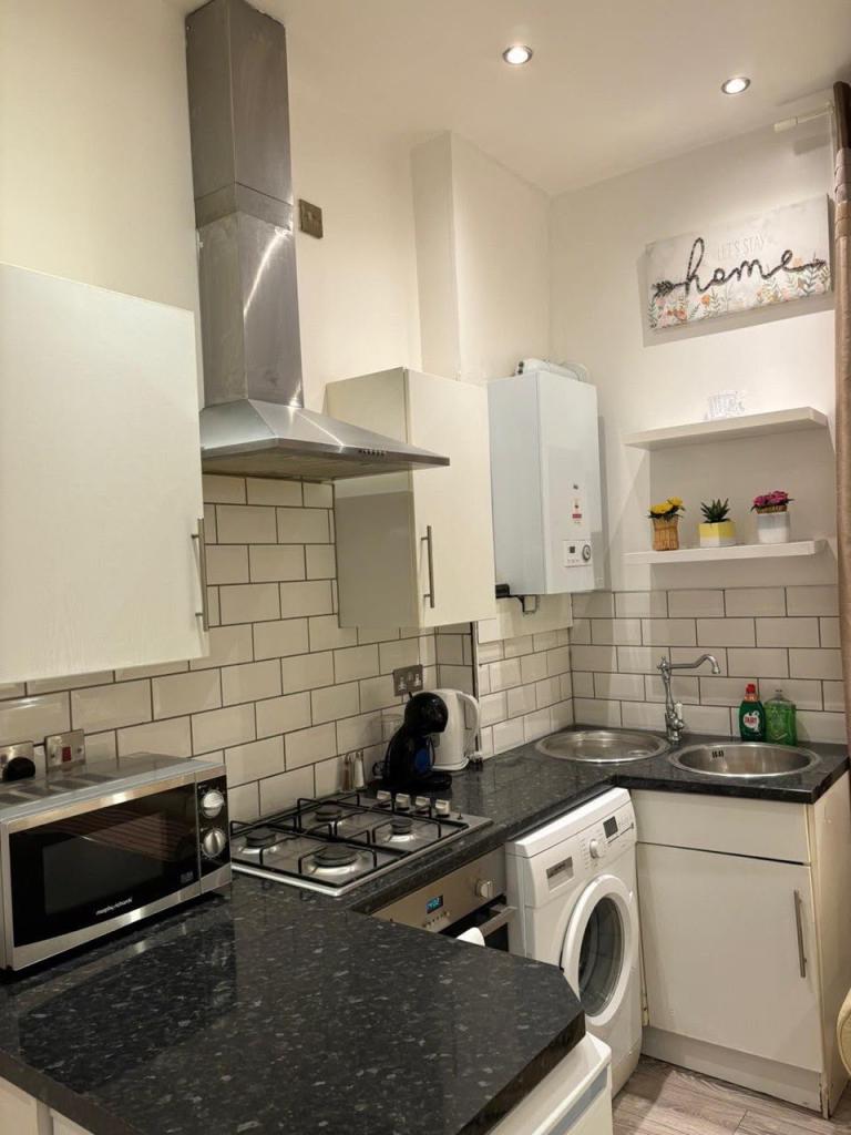 1 BEDROOM FLAT, BH1, 