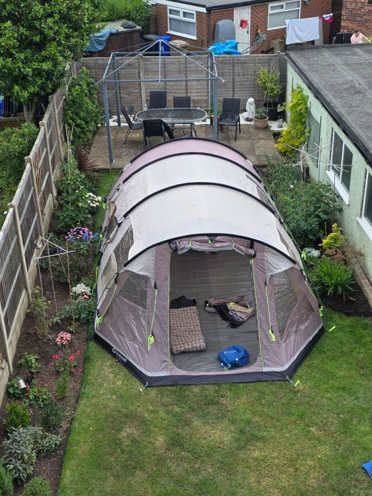 Outwell Nevada XL Tent with accessories – Good Condition, Family Size