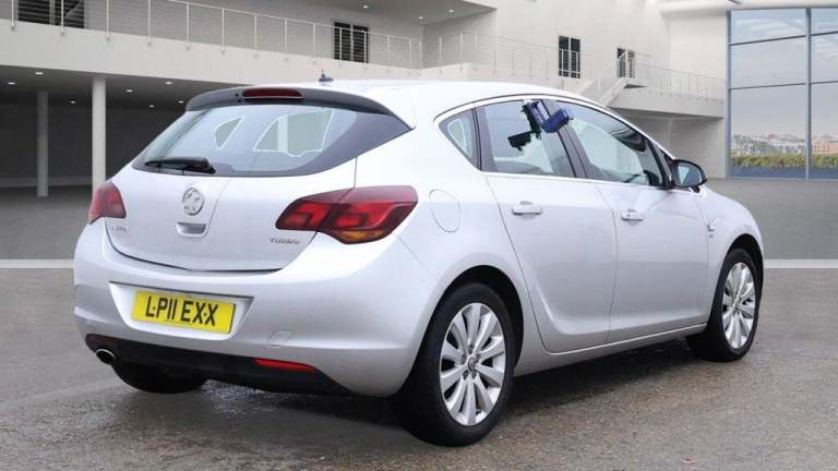 2011 Vauxhall Astra 1.4T 16V Elite [140] 5dr HATCHBACK PETROL Manual