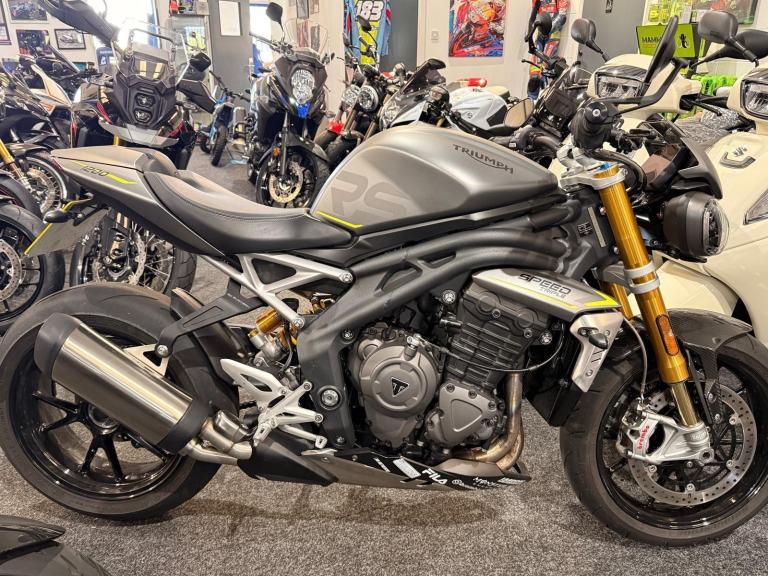 2022 Triumph Speed Triple RS