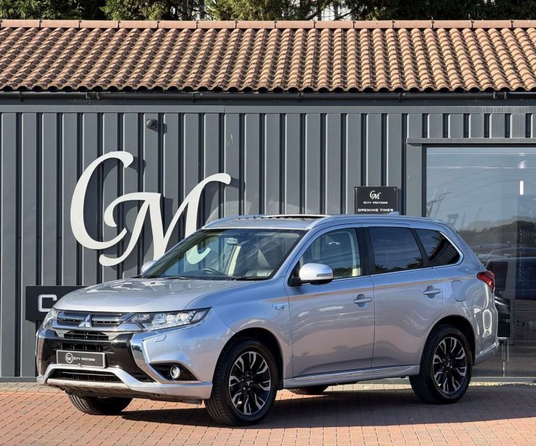 2017 Mitsubishi Outlander 2.0 Outlander 4h PHEV CVT 4WD 5dr SUV Hybrid Automatic