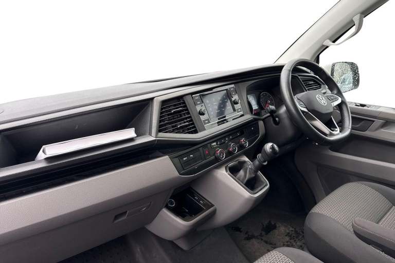 2024 Volkswagen Transporter 2.0 TDI 150 Highline Kombi Van WINDOW VAN DIESEL Manual