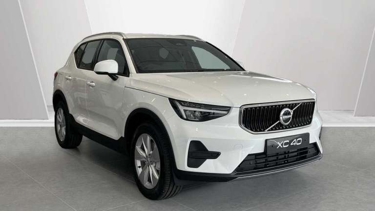 2025 Volvo XC40 Core, B3 Mild hybrid, Petrol ESTATE Petrol/Electric Hybrid Automatic
