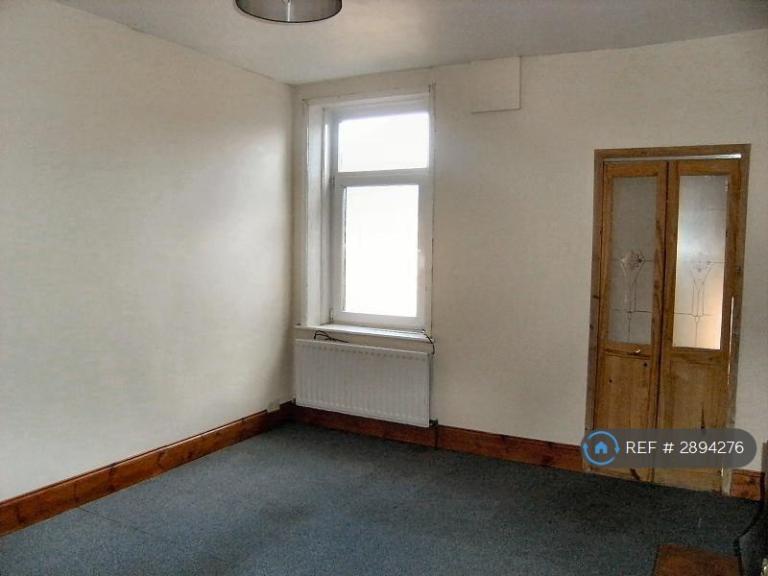 2 bedroom flat in Rectory Road, Gateshead, NE8 (2 bed) (#2894276)