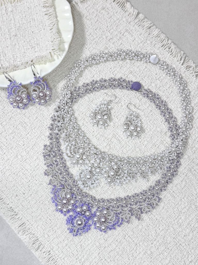 "Phoenix Feather" tatting lace necklace