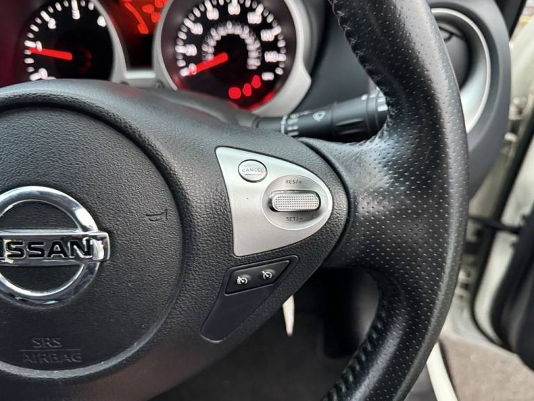 2014 Nissan Juke 1.5 dCi 8v n-tec SUV 5dr Diesel Manual Euro 5 (s/s) (110 ps) HATCHBACK Diesel Ma...