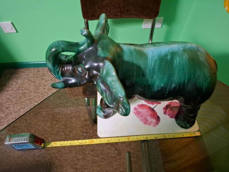 4 vintage Canadian blue  Mountain pottery elephants collectors pieces.