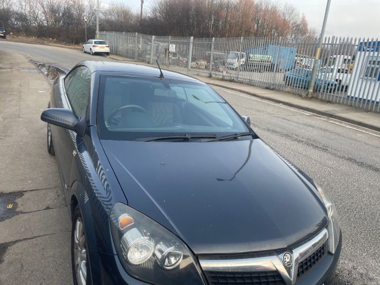 Vauxhall, ASTRA, Convertible, 2009, Manual, 1796 (cc), 3 doors