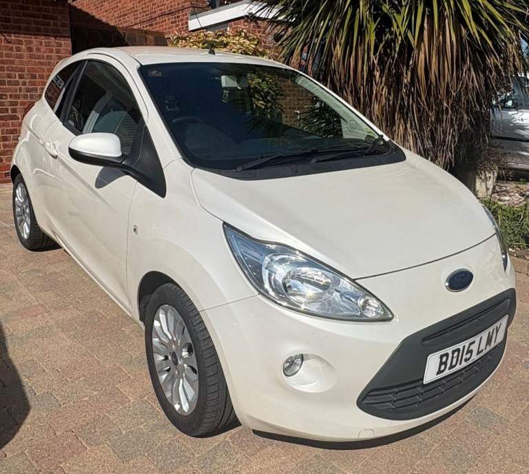 Ford, KA, Hatchback, 2015, Manual, 1242 (cc), 3 doors