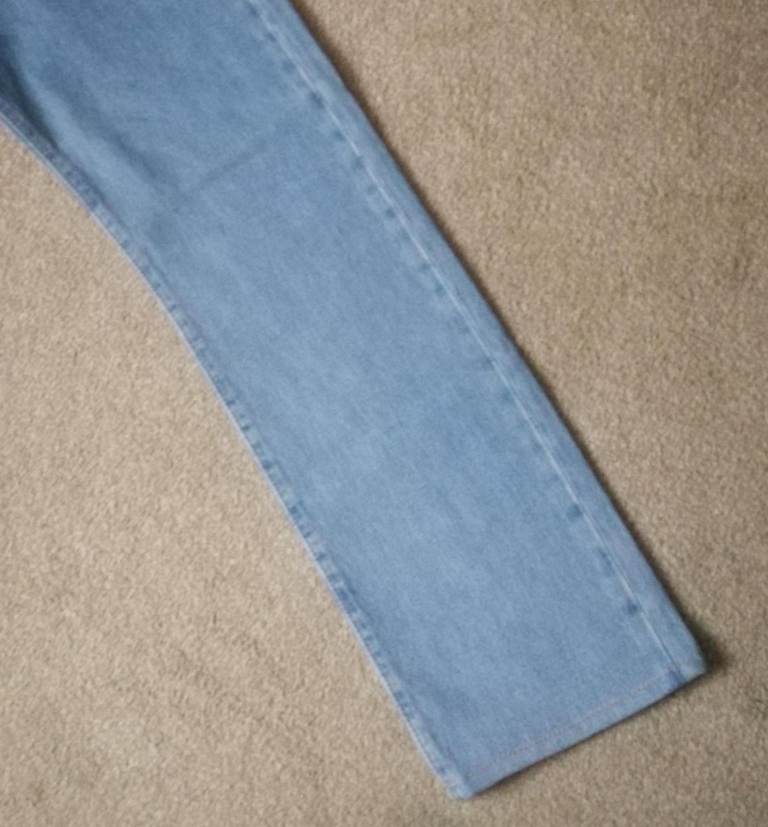 New Men's Levi's Levi Blue 501 Jeans Straight Leg W30" L28" - 2 Available