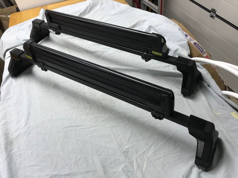 Thule universal roof rack 