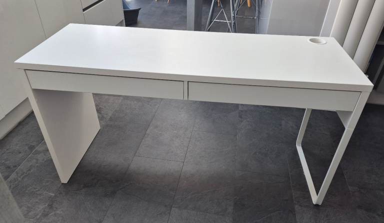 Ikea Micke desk