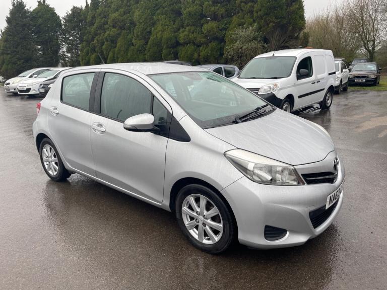 2013 Toyota Yaris 1.33 VVT-i TR 5dr HATCHBACK Petrol Manual