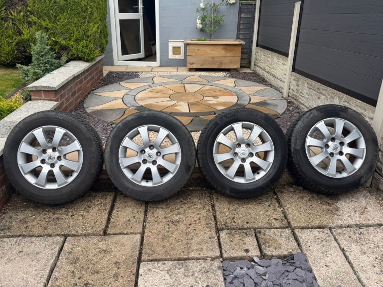 Vauxhall Astra H alloys 