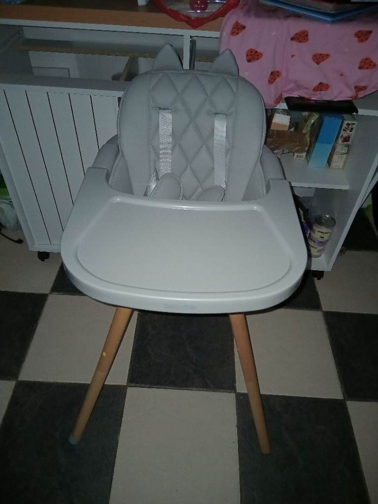 Bunny rabbit highchair 🐇