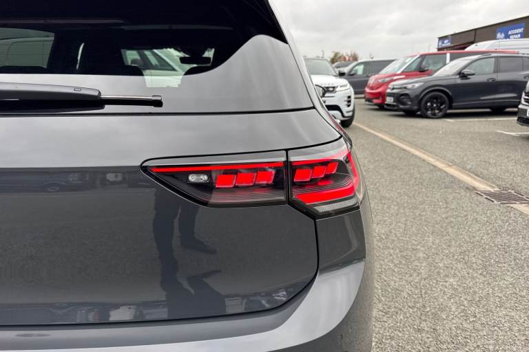 2025 Volkswagen Golf 2.0 TSI 300 GTI Clubsport 5dr DSGÃ¢Â­ÂBlack Pack, DCC, Sunroof, 'Akra Hatch...