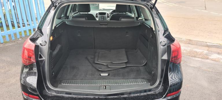 2011 Vauxhall Astra 1.6i 16V SE 5dr ESTATE Petrol Manual