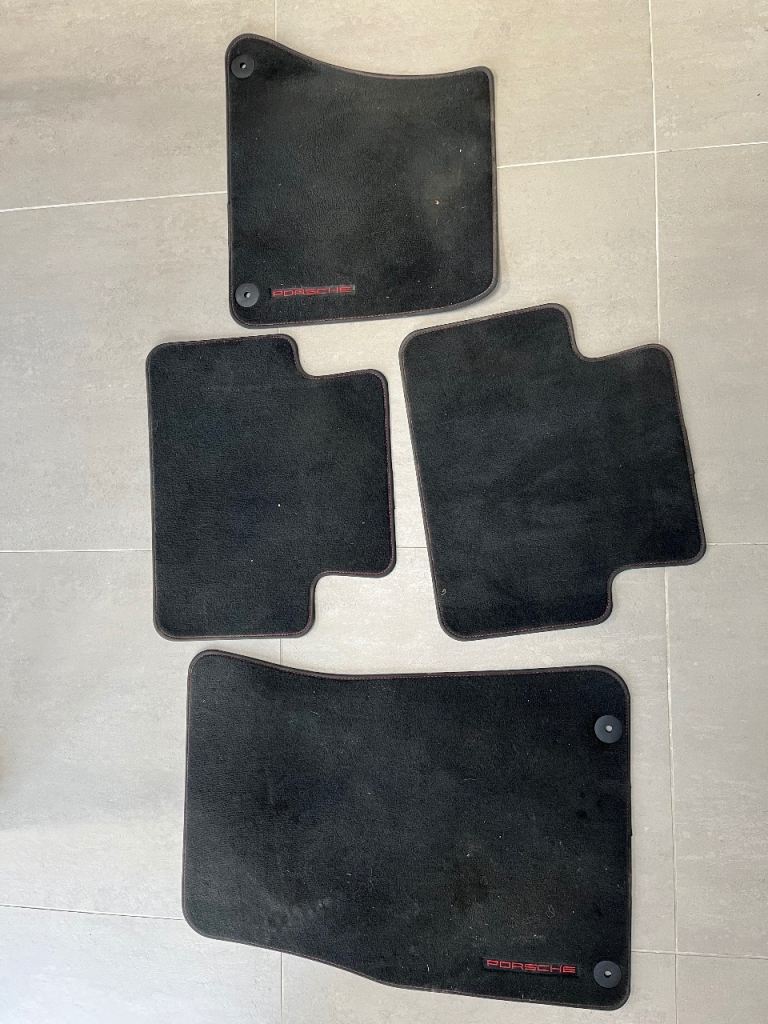 Porsche Macan GTS floor mats