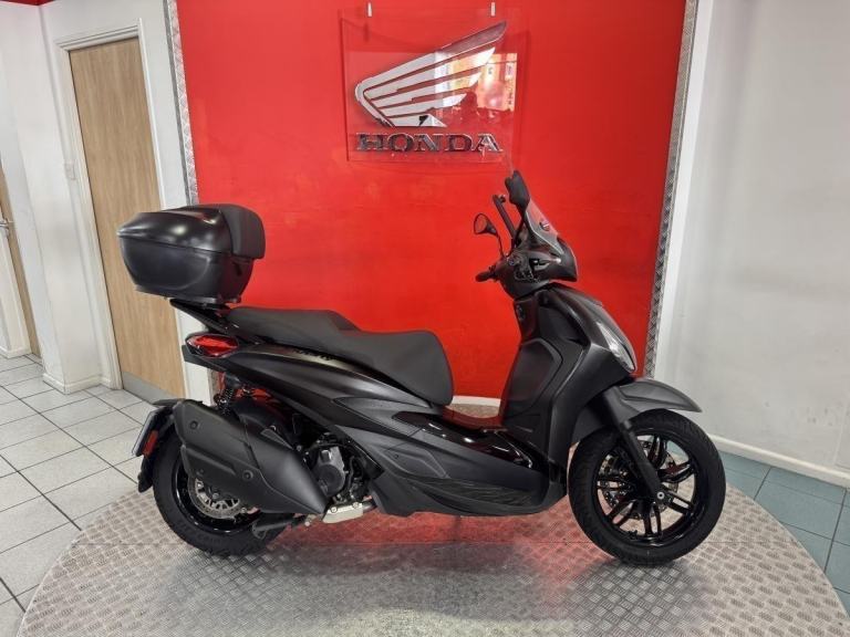 2024 Piaggio Beverly 400