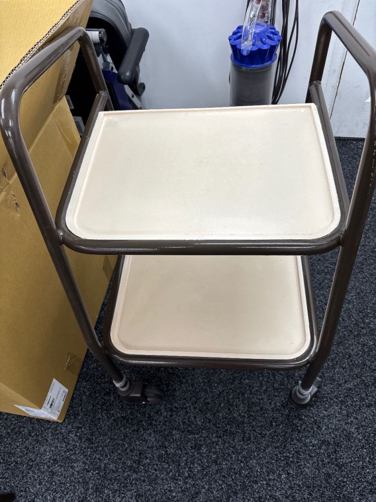 Disabled home helper tea troller like Walker Rollator indoor drive 