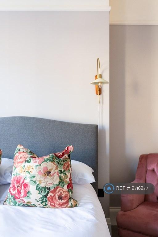 5 bedroom house in Ellington Road, Ramsgate, CT11 (5 bed) (#2716277)