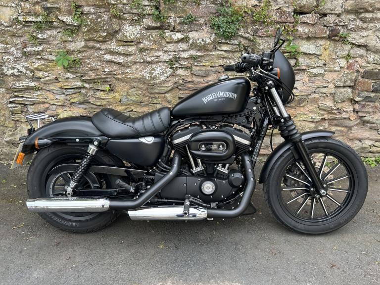HARLEY-DAVIDSON Sportster XL883N Iron 883 2015