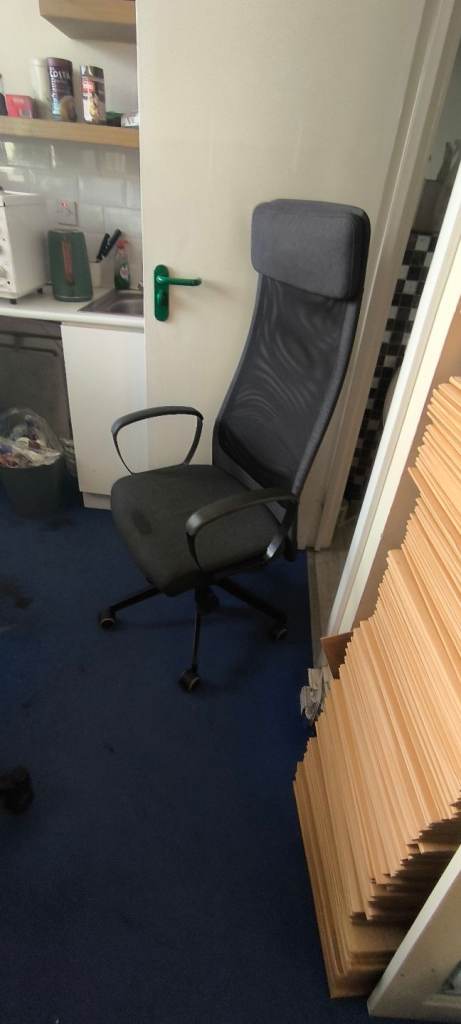 Office chair 