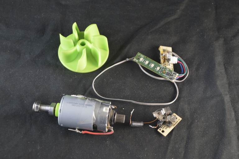 Air Ram 22V Motor & other parts. 