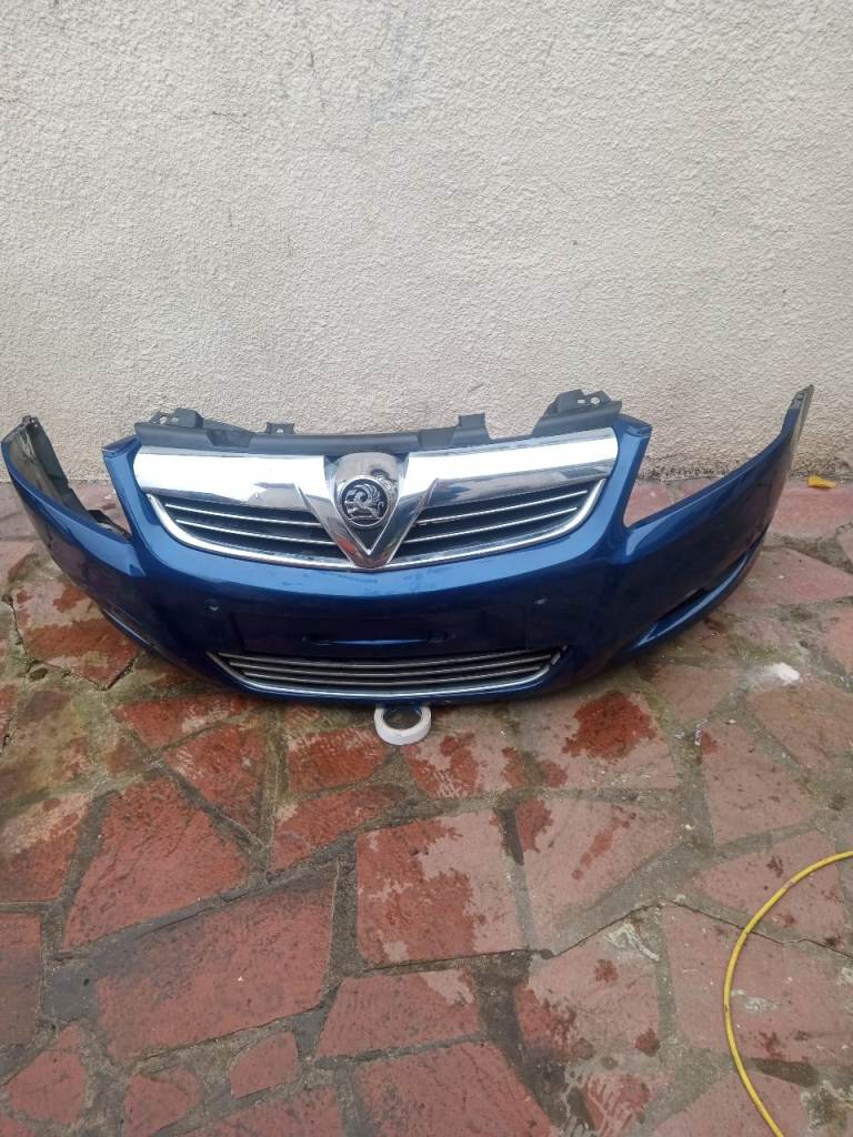 Vauxhall Zafira 2010 front bumper
