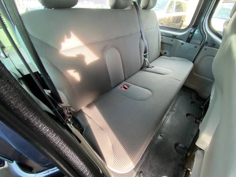 2011 Vauxhall Vivaro 2.0 2900 CDTi ecoFLEX 16v Combi FWD L1 H1 5dr MPV Diesel Manual