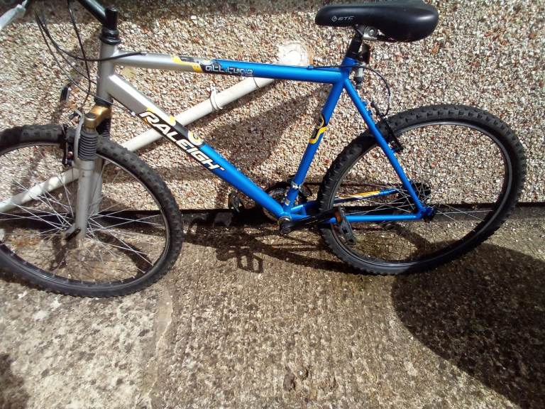 Raleigh Genesis Mountain Bike – Blue/Silver, Good Condition