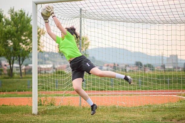 Women Goalkeeper wanted 