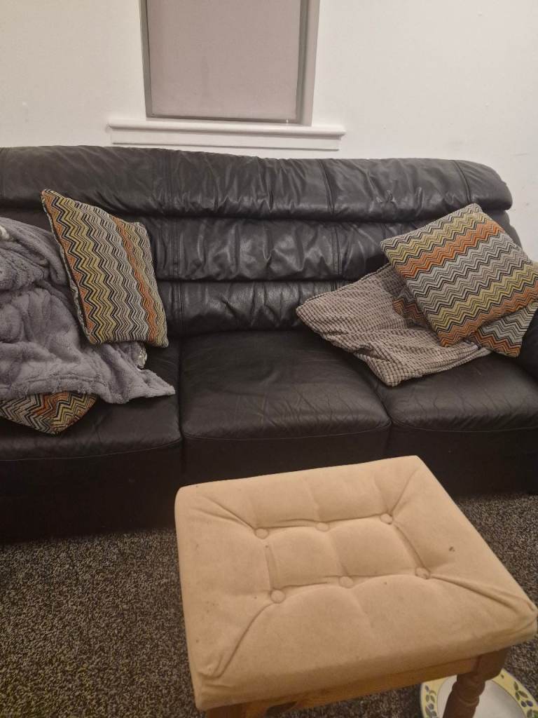 Leather sofa and armchair 