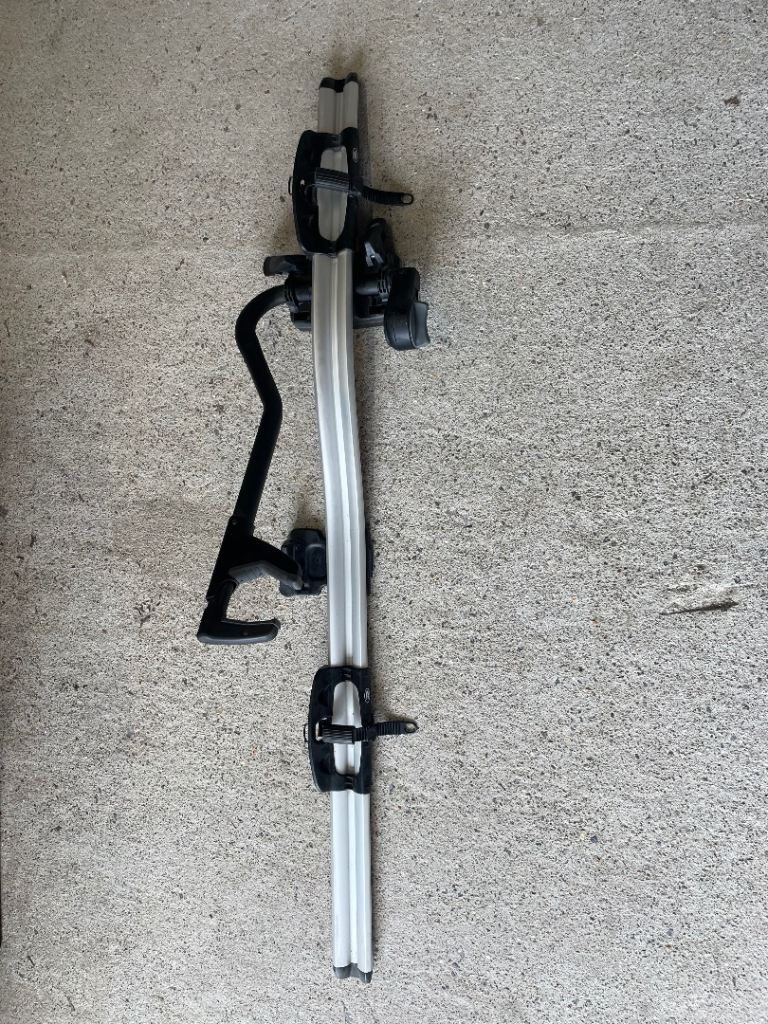 Main dealer new Land Rover roof bike carrier