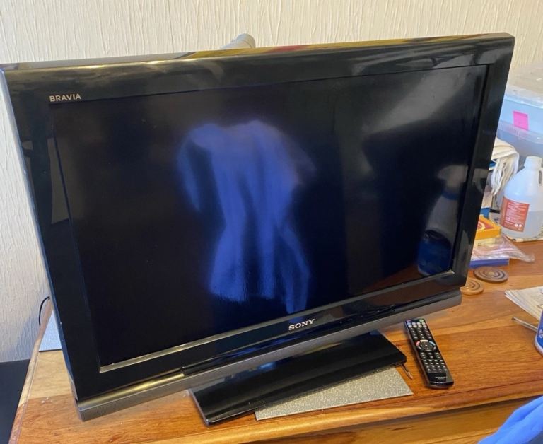 Sony Bravia tv 32 inch not a smart tv
