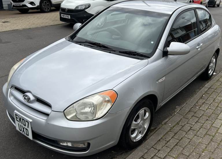 Hyundai Accent 