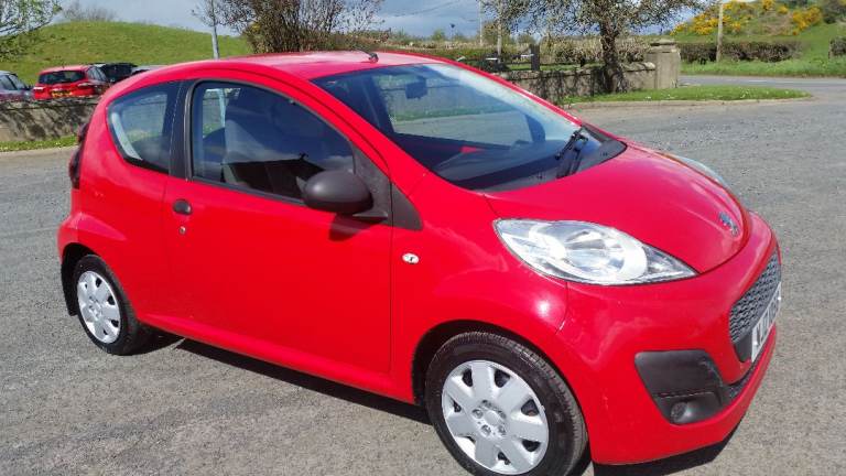 *!*£20 A YEAR ROAD TAX*!* 2014 Peugeot 107 1.0 3 Door **MOT 24 MARCH 2027** C1 AYGO