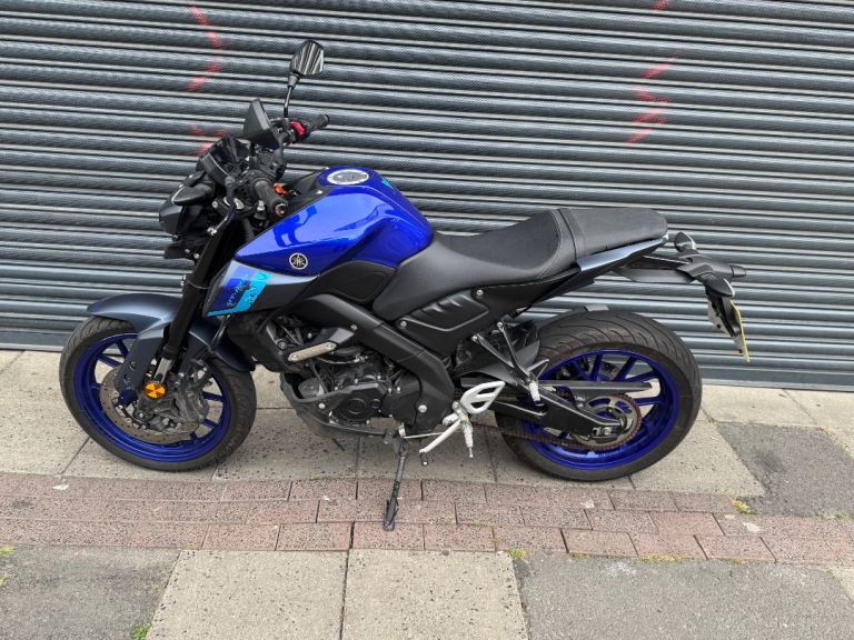 YAMAHA MT-125 