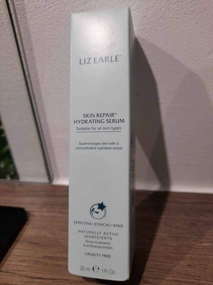 image for Liz Earle repair skin hydrating serum