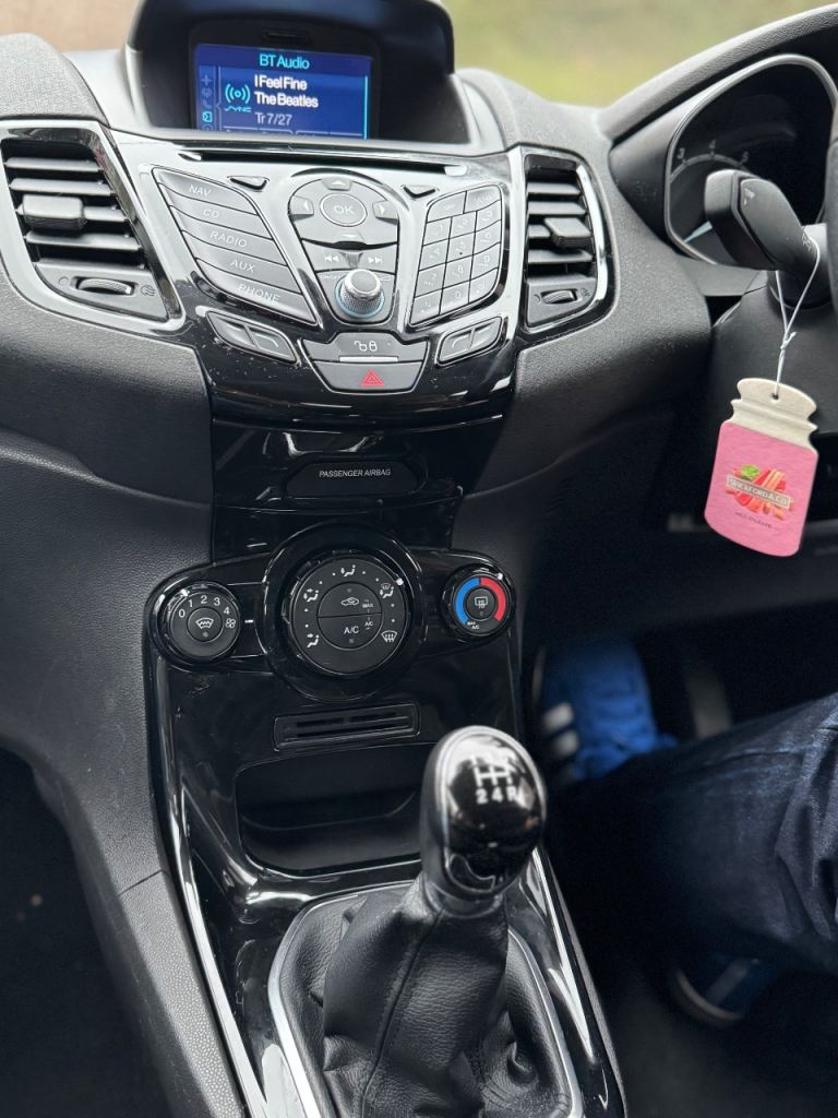 Ford, FIESTA, Hatchback, 2016, Manual, 1241 (cc), 5 doors