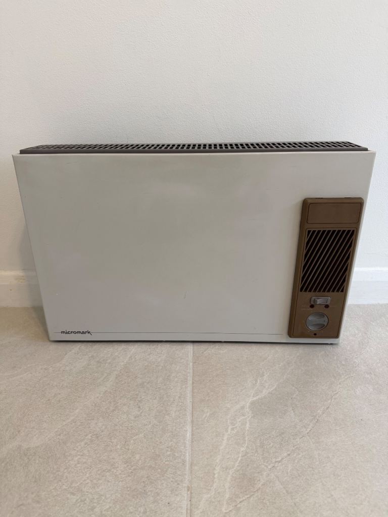 MICROMARK MM8929 2000W Electric Heater – Good Condition