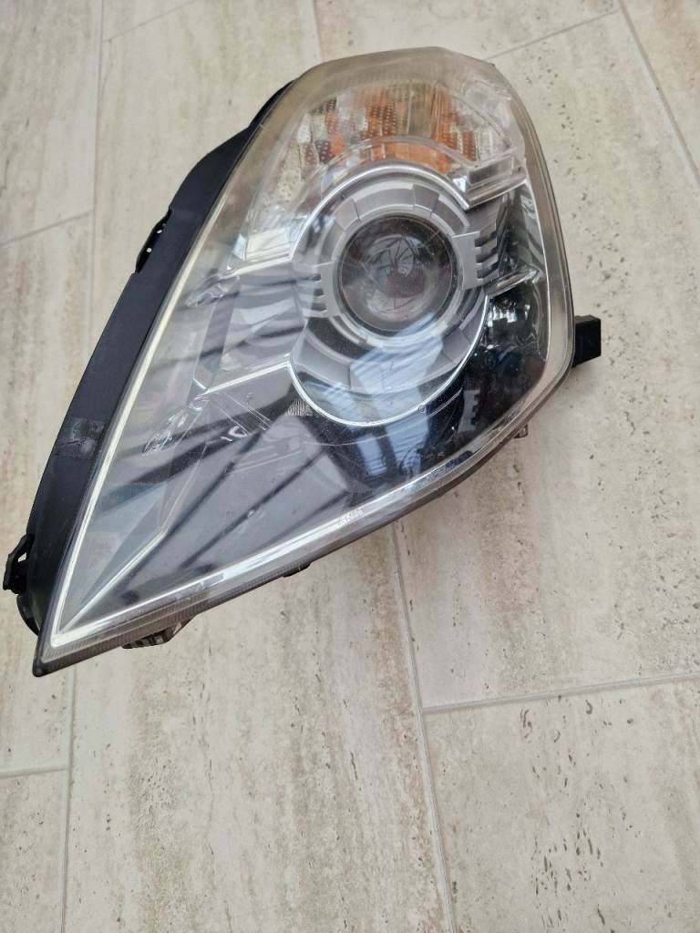 Nissan 350z Facelift Xenon Passengers Side Headlight