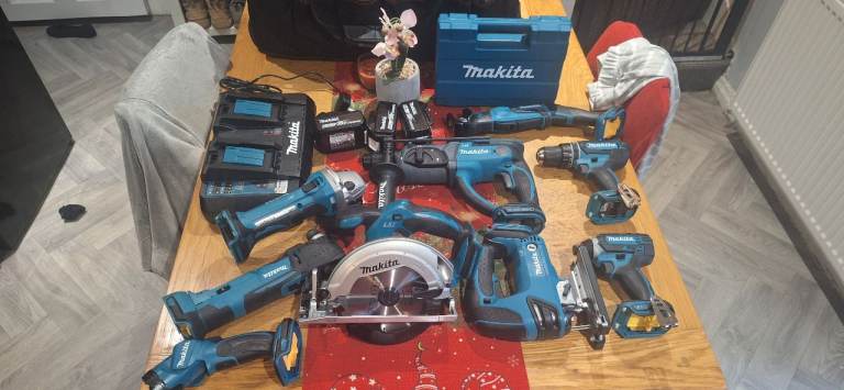 image for Makita Combo Kit - Various Power Tools and Batteries - NEW