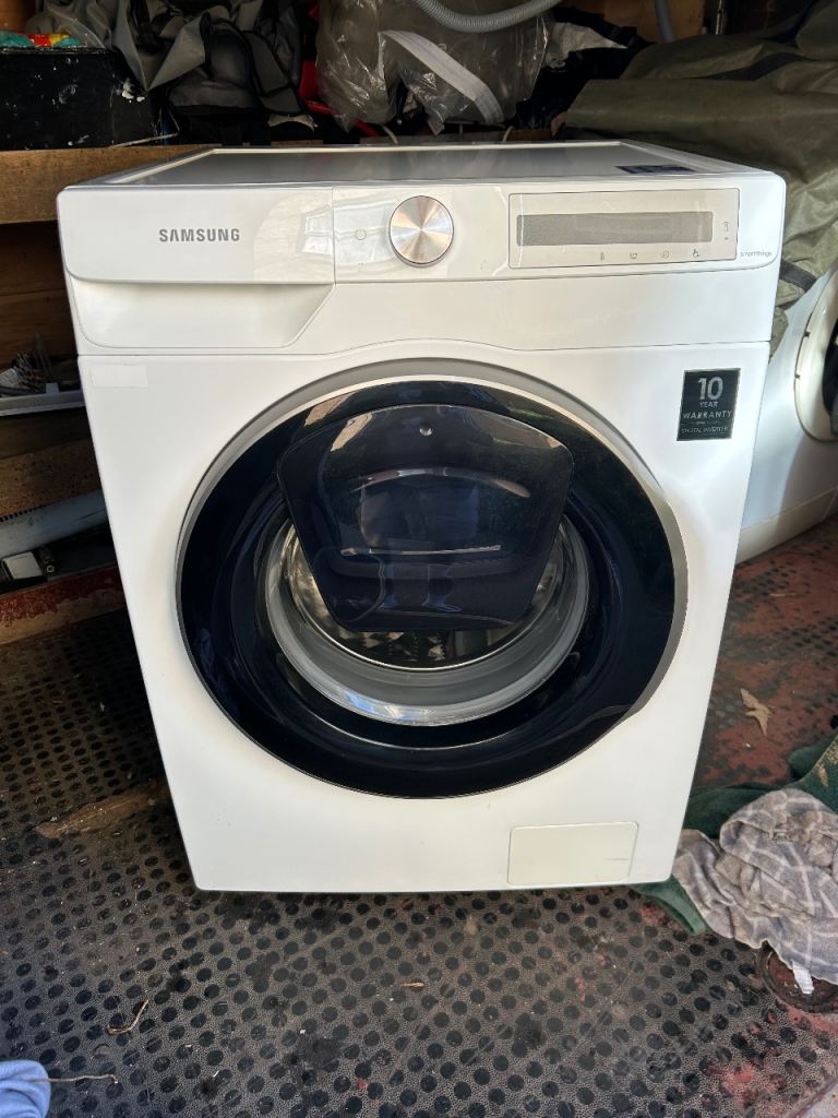 Samsung smart things 9kg with addwash 