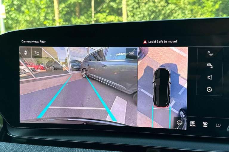 2024 Audi Q6 e-tron 100kWh S line SUV 5dr Electric Auto quattro (388 ps) ESTATE Electric Automatic