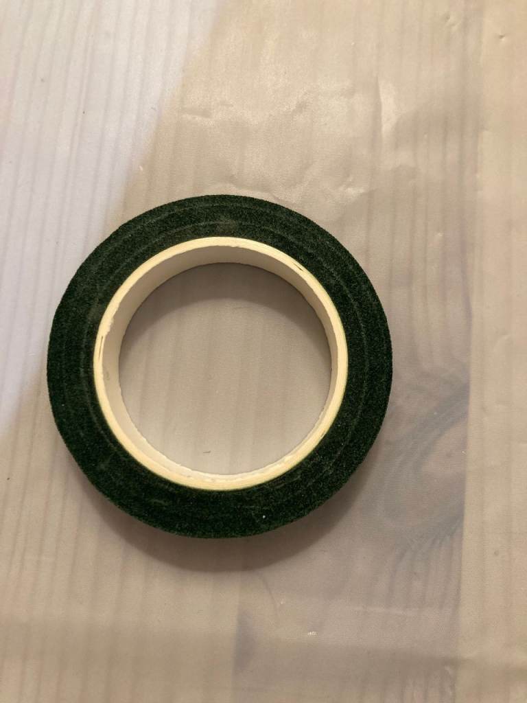 1x 17 metres Green Roll of Florist Tape for Stem Wrapping/Floral Arrangements- good for weddings