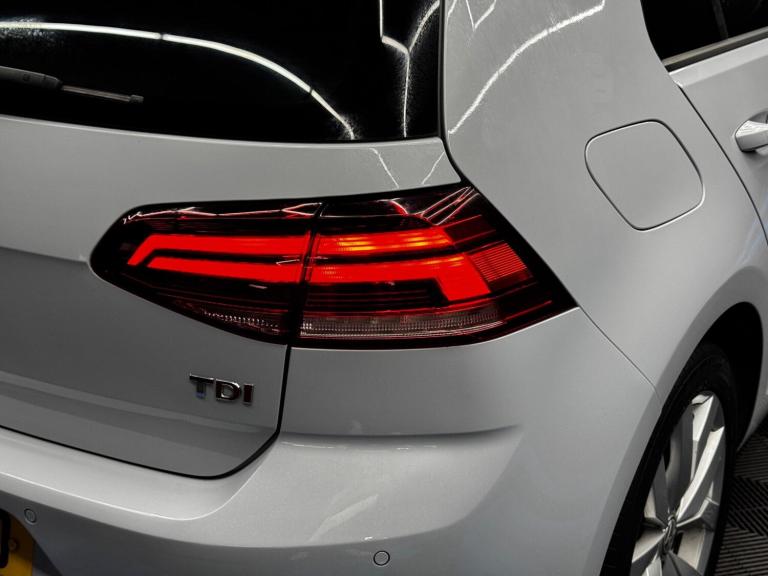 2017 Volkswagen Golf 1.6 TDI GT 5dr HATCHBACK DIESEL Manual