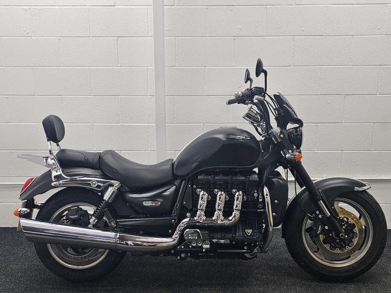 TRIUMPH ROCKET 3 ROADSTER ** SISSY BAR - LOW MILEAGE - 12 MONTHS MOT **